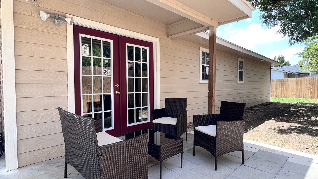 Photo of Patio Balcony in Pecan Tree - McCullough