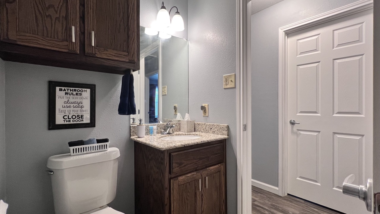 Photo of Bathroom in Pecan Tree - McCullough