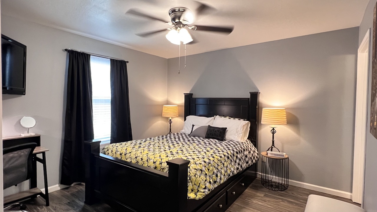 Photo of Bedroom in Pecan Tree - McCullough