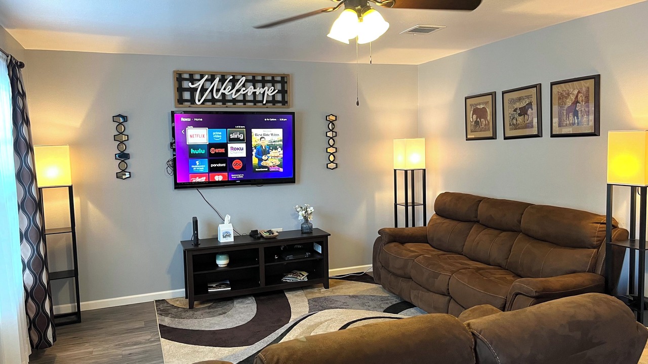 Photo of Livingroom in Pecan Tree - McCullough