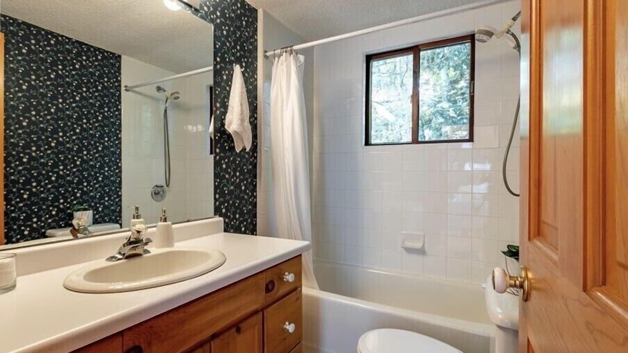 Photo of Bathroom in Novar