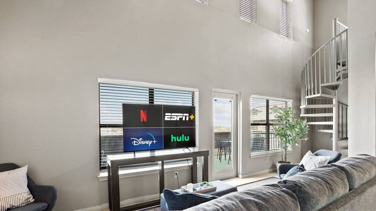 Photo of Bedroom in West Campus