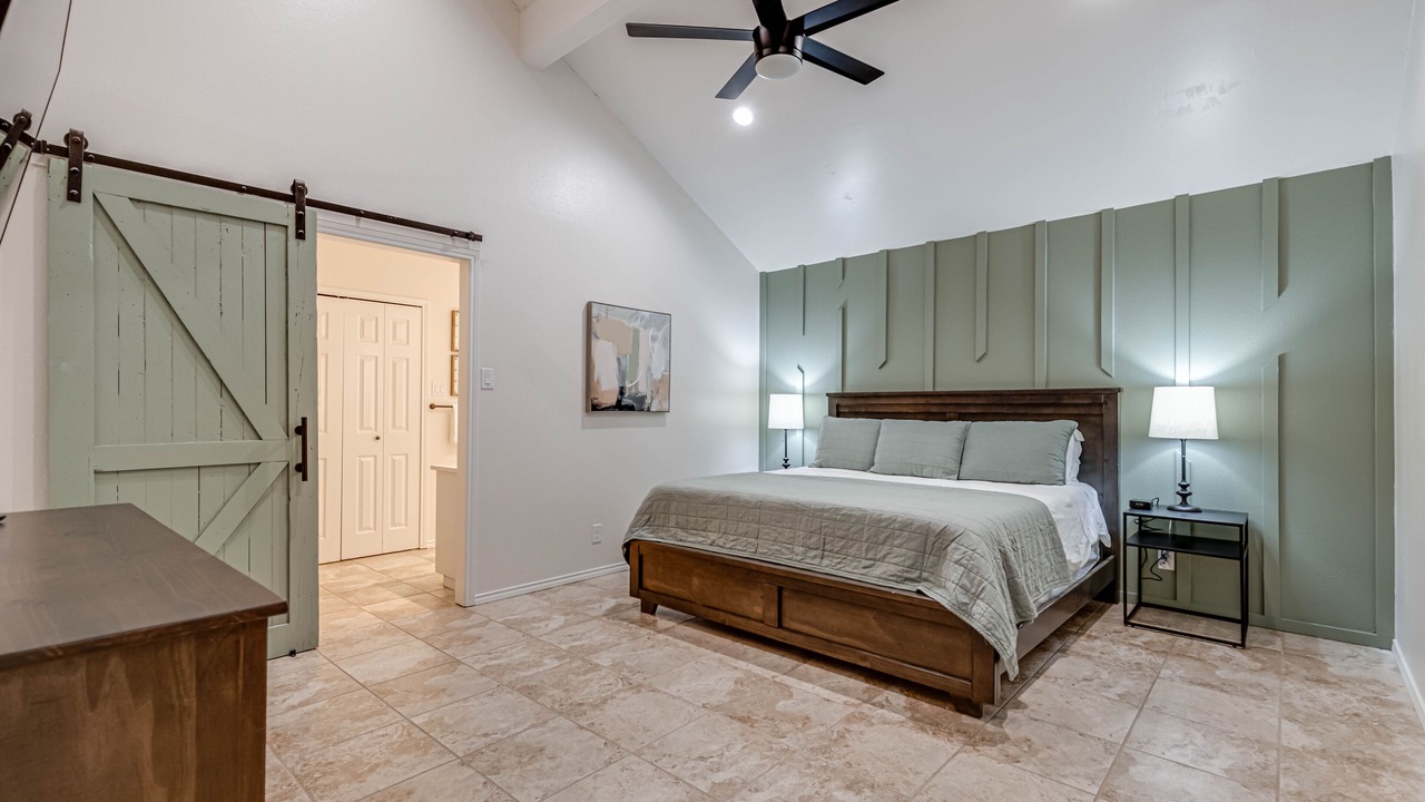 Photo of Bedroom in Oakmont Downs
