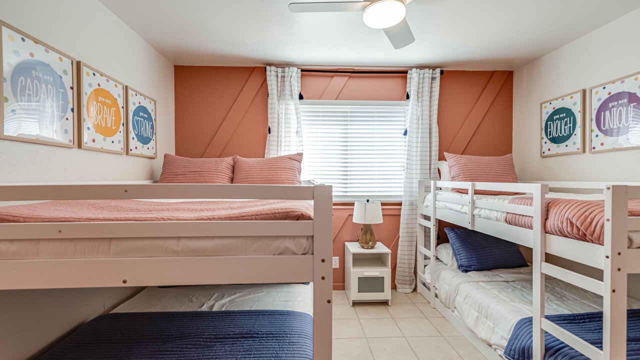 Photo of Bedroom in Oakmont Downs