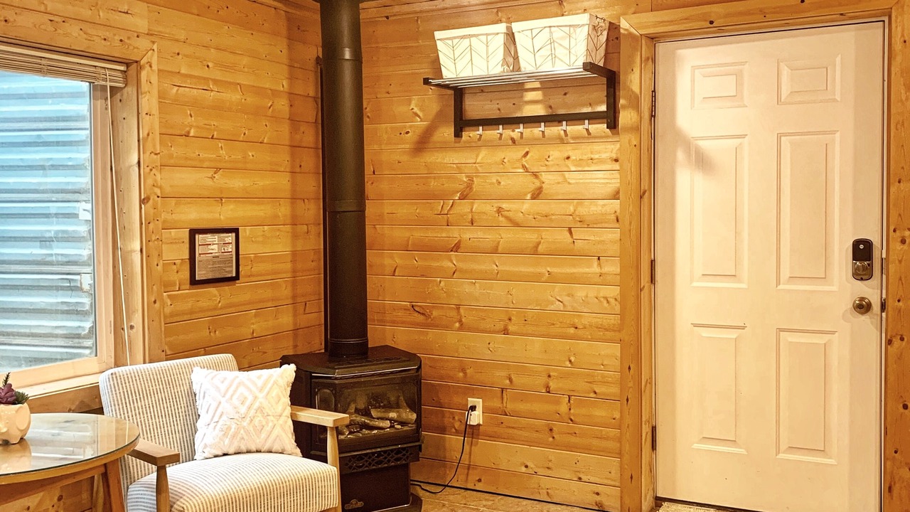 Photo of Livingroom in Mountain Green