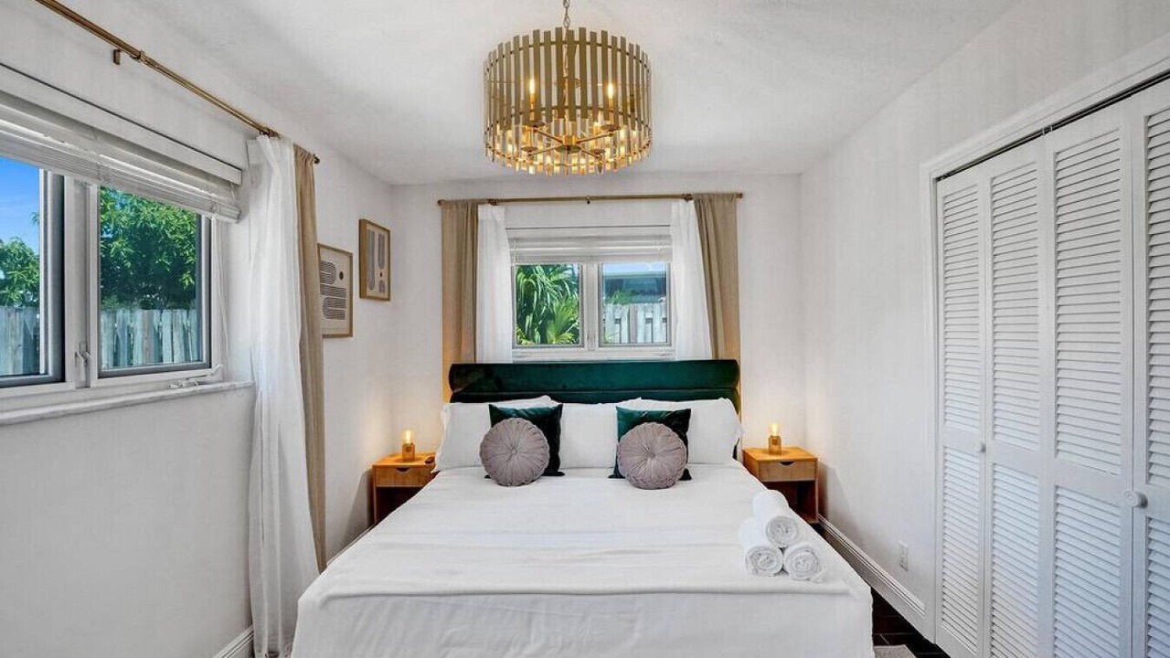 Photo of Bedroom in Imperial Point