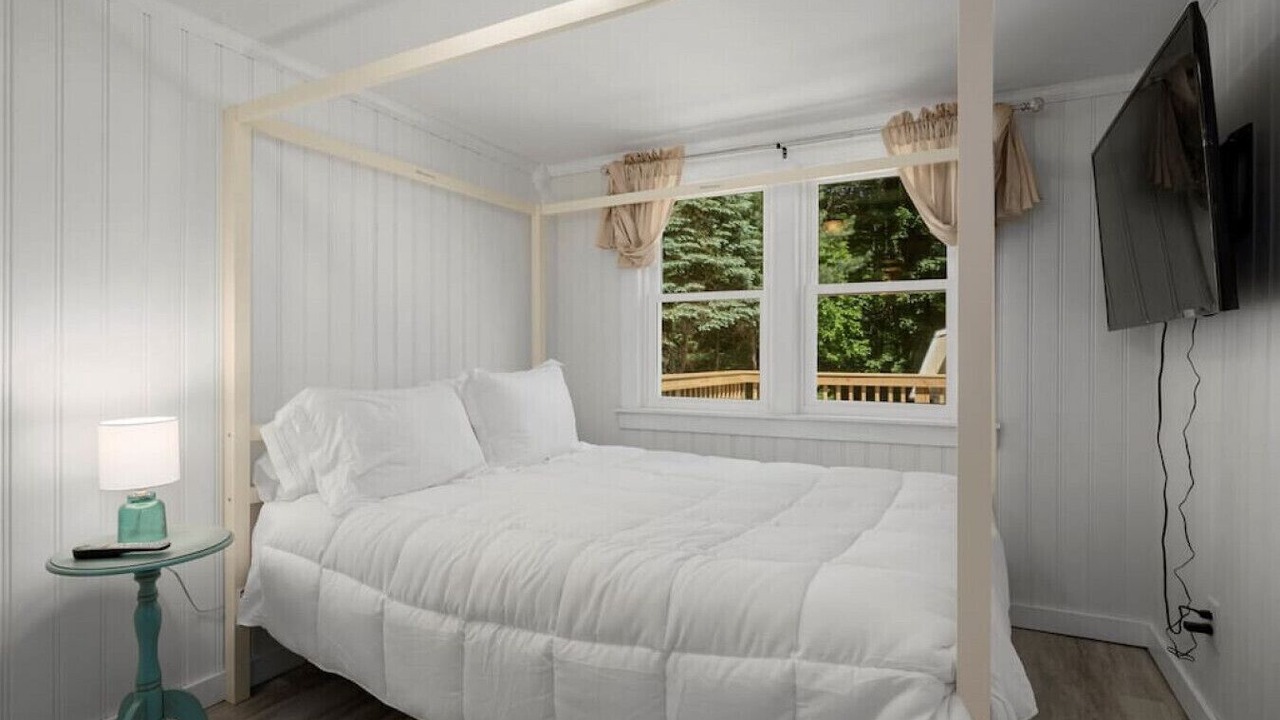 Photo of Bedroom in Durhamville