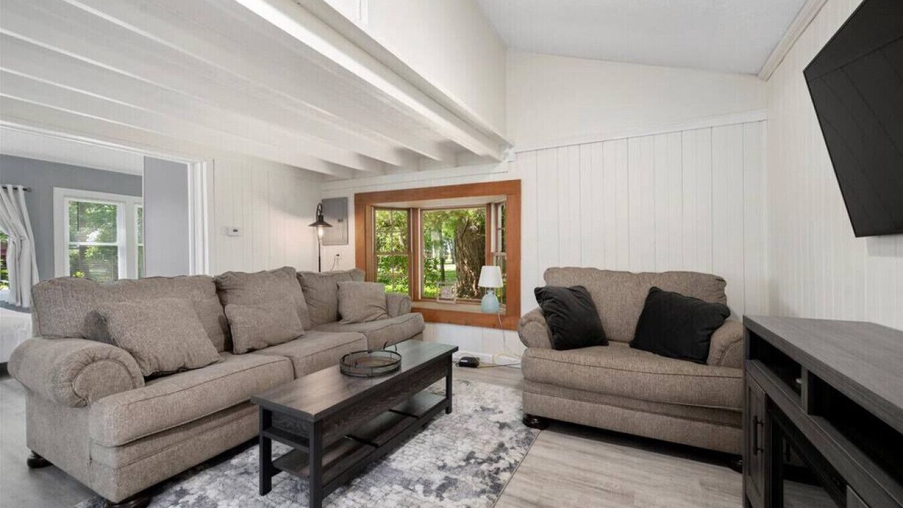 Photo of Livingroom in Durhamville