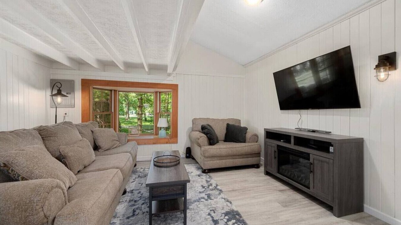 Photo of Livingroom in Durhamville