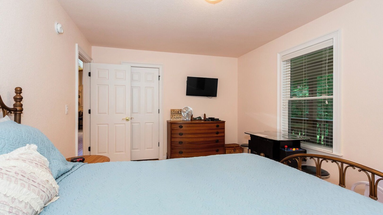 Photo of Bedroom in Murphy