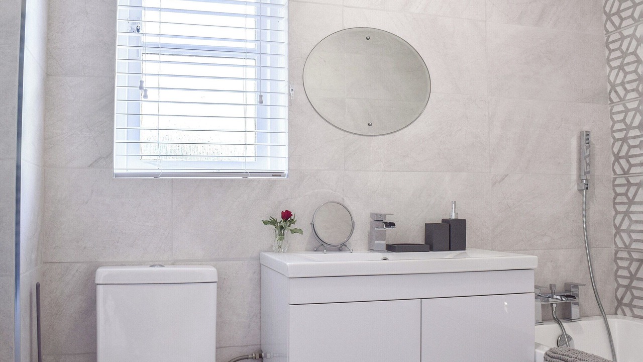 Photo of Bathroom in Bampton