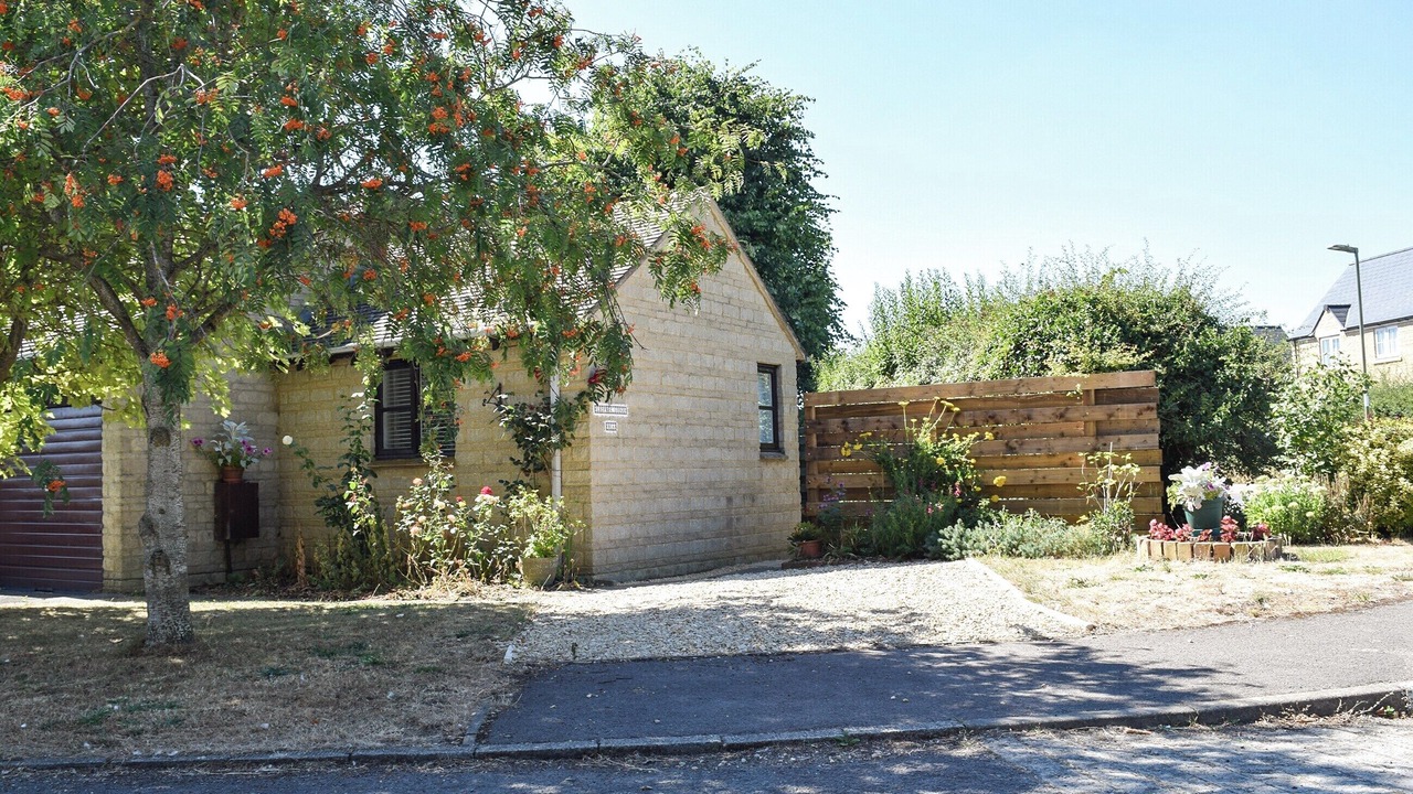 Photo of Others in Bampton