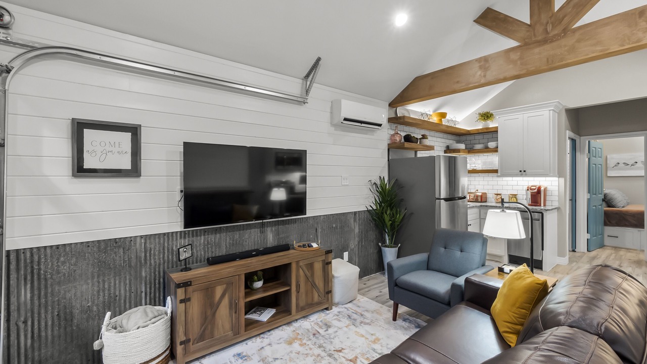 Photo of Livingroom in Spring