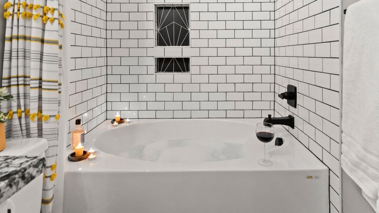 Photo of Bathroom in Spring