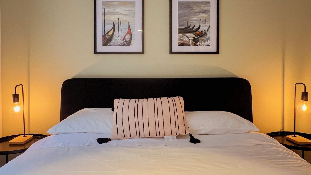 Photo of Bedroom in Cote-Des-Neiges—Notre-Dame-De-Grace