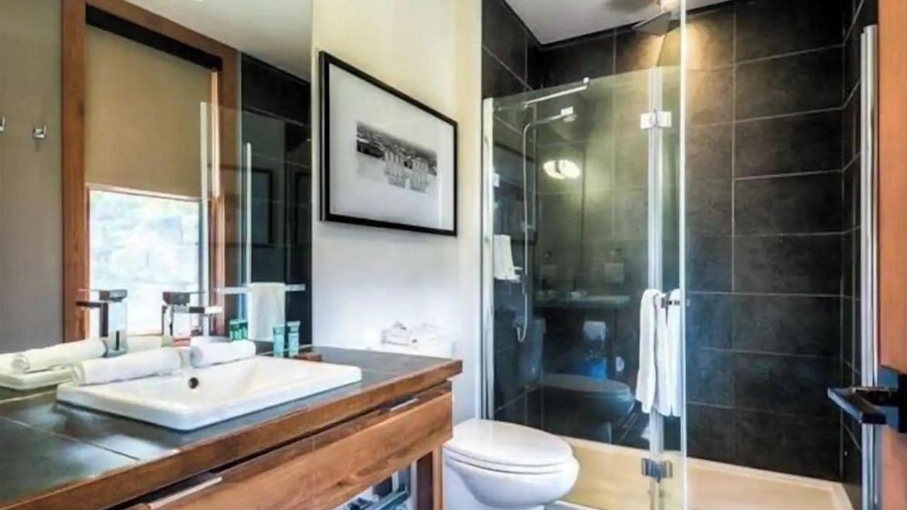 Photo of Bathroom in Lac Superieur Village