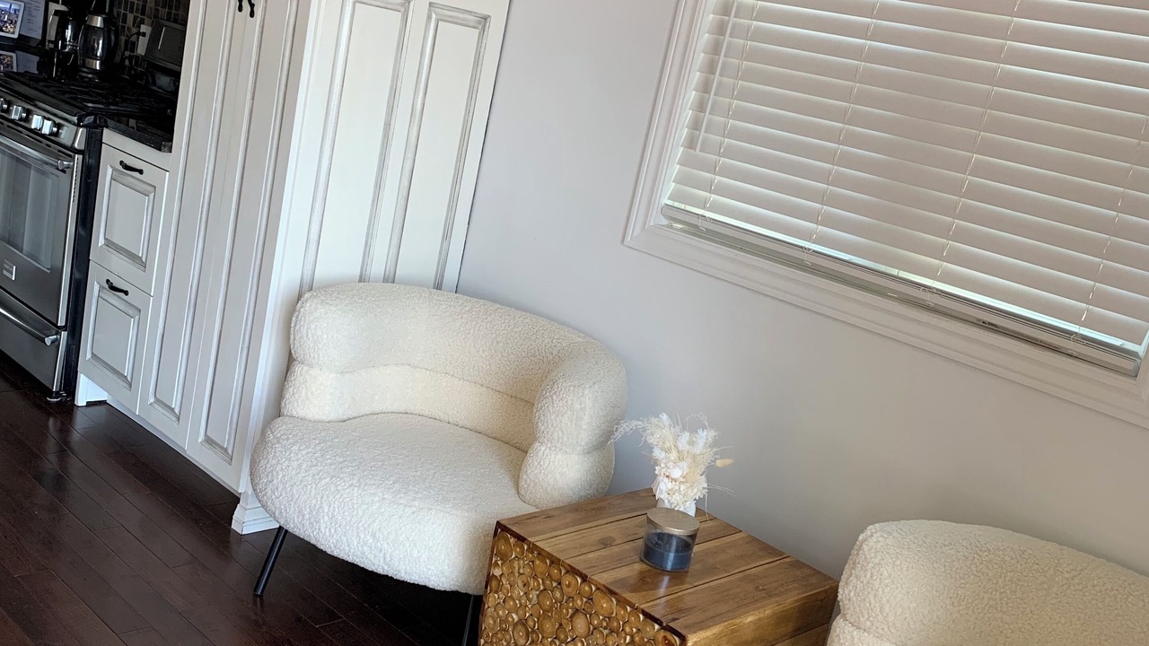 Photo of Livingroom in Brock