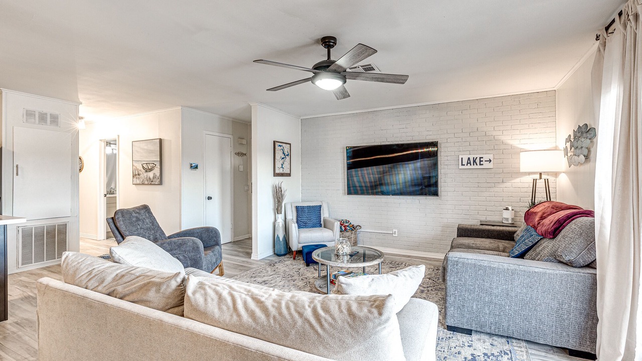 Photo of Bedroom in Hoyt