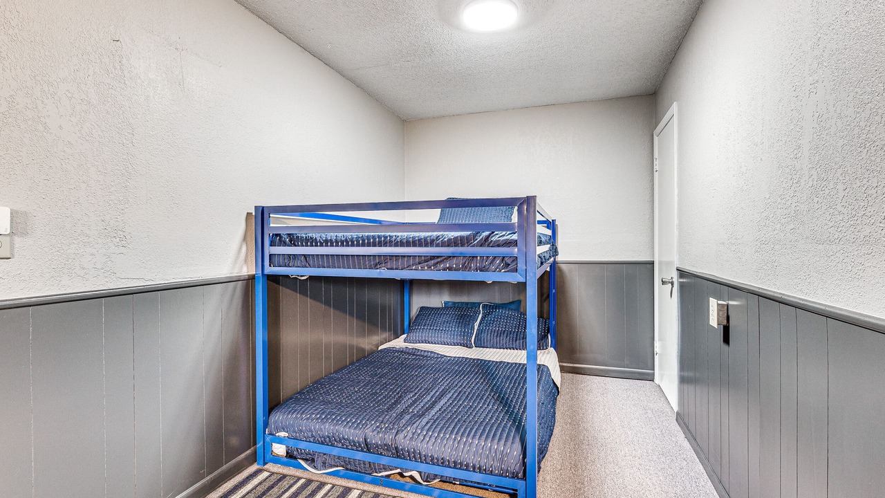 Photo of Bedroom in Hoyt