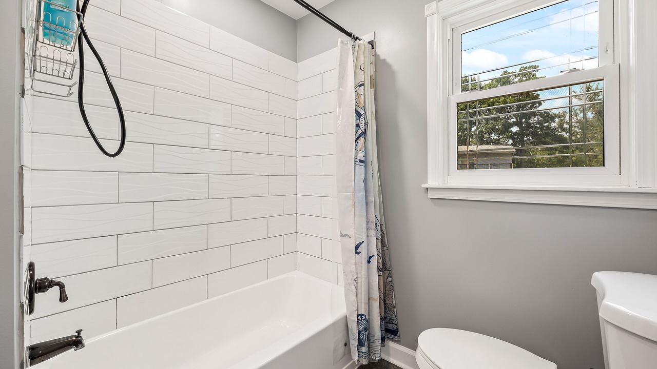 Photo of Bathroom in Forestview