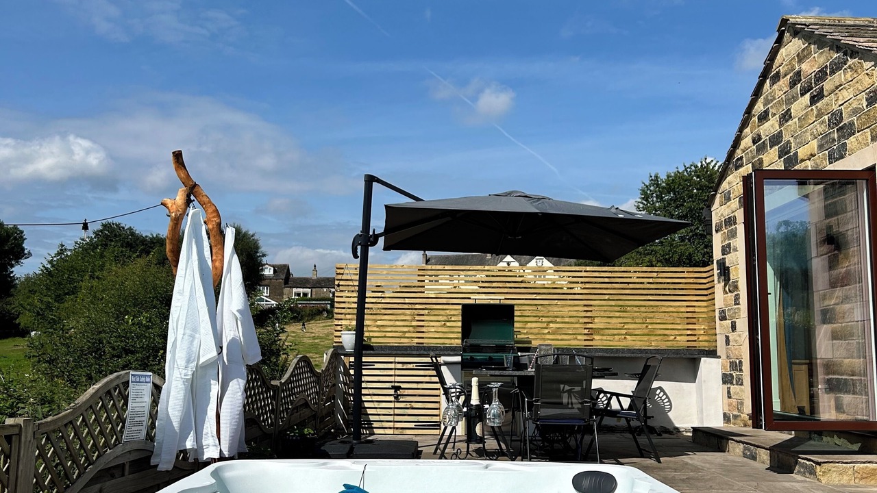 Photo of Patio Balcony in Rastrick