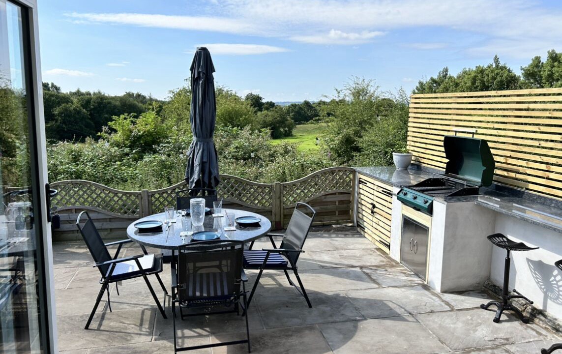 Photo of Outdoor in Rastrick