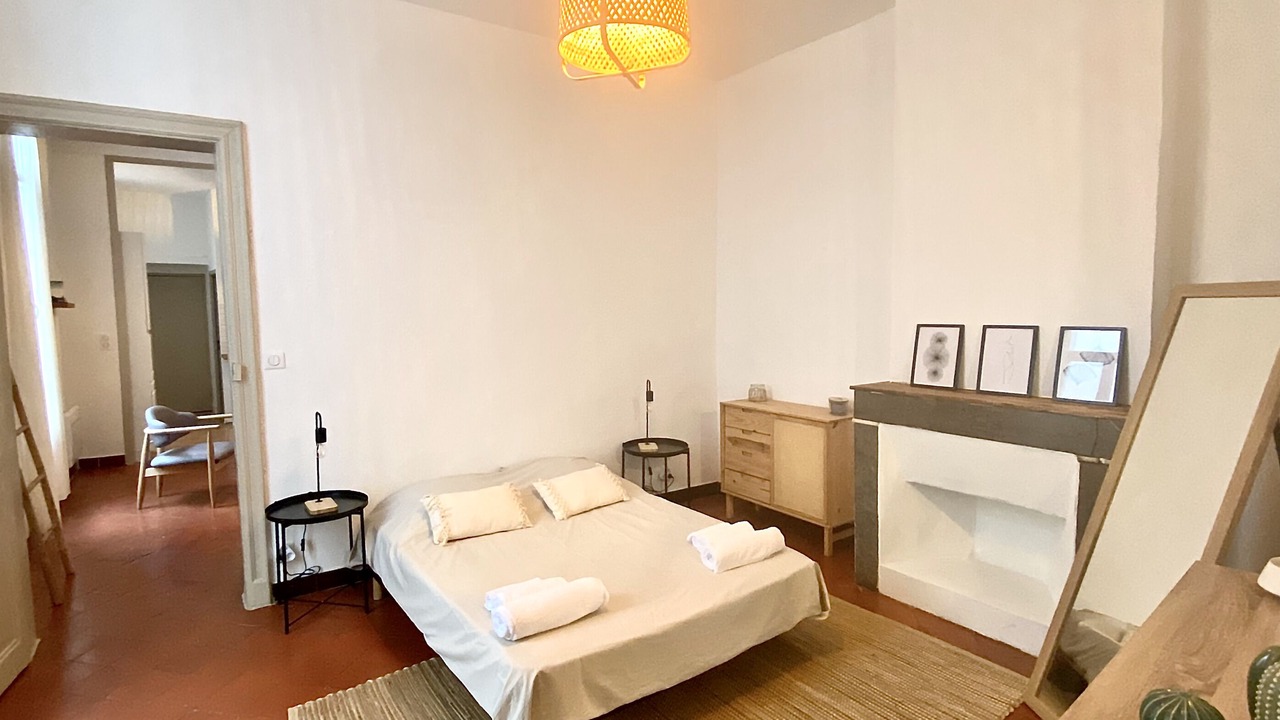 Photo of Bedroom in Faubourg