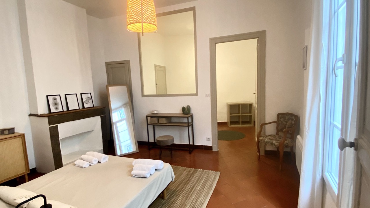 Photo of Bedroom in Faubourg