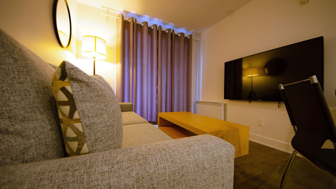 Photo of Livingroom in Cote-Des-Neiges—Notre-Dame-De-Grace
