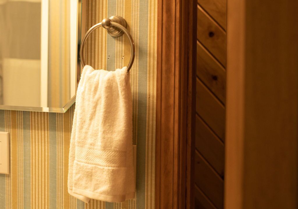 Photo of Bathroom in Edray
