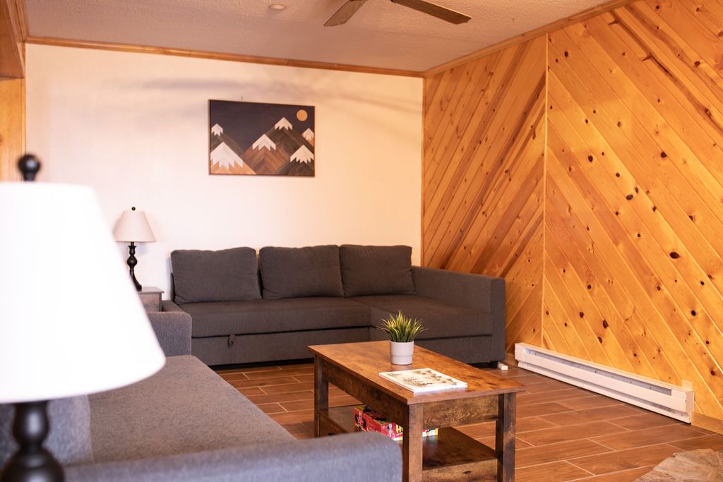 Photo of Livingroom in Edray