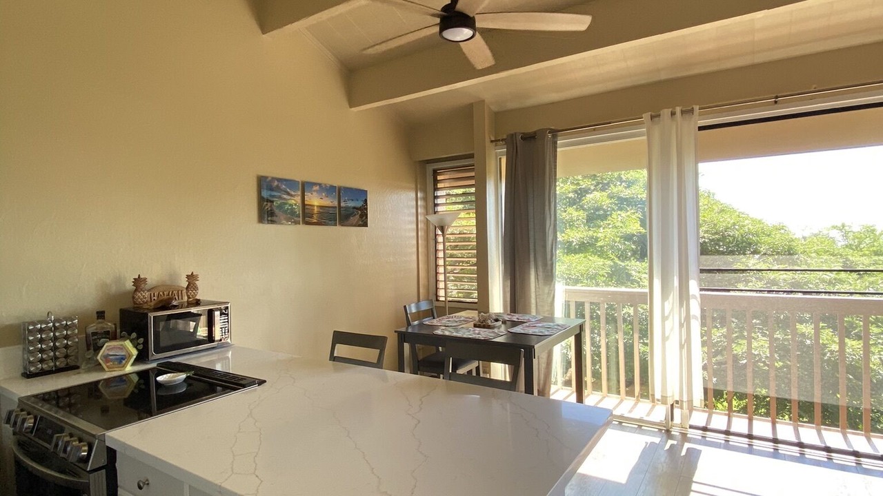 Photo of Kitchen in Makaha Valley