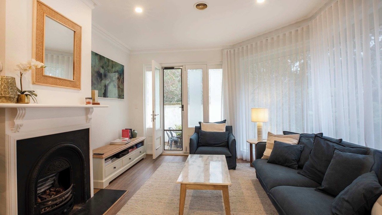 Photo of Livingroom in Stirling