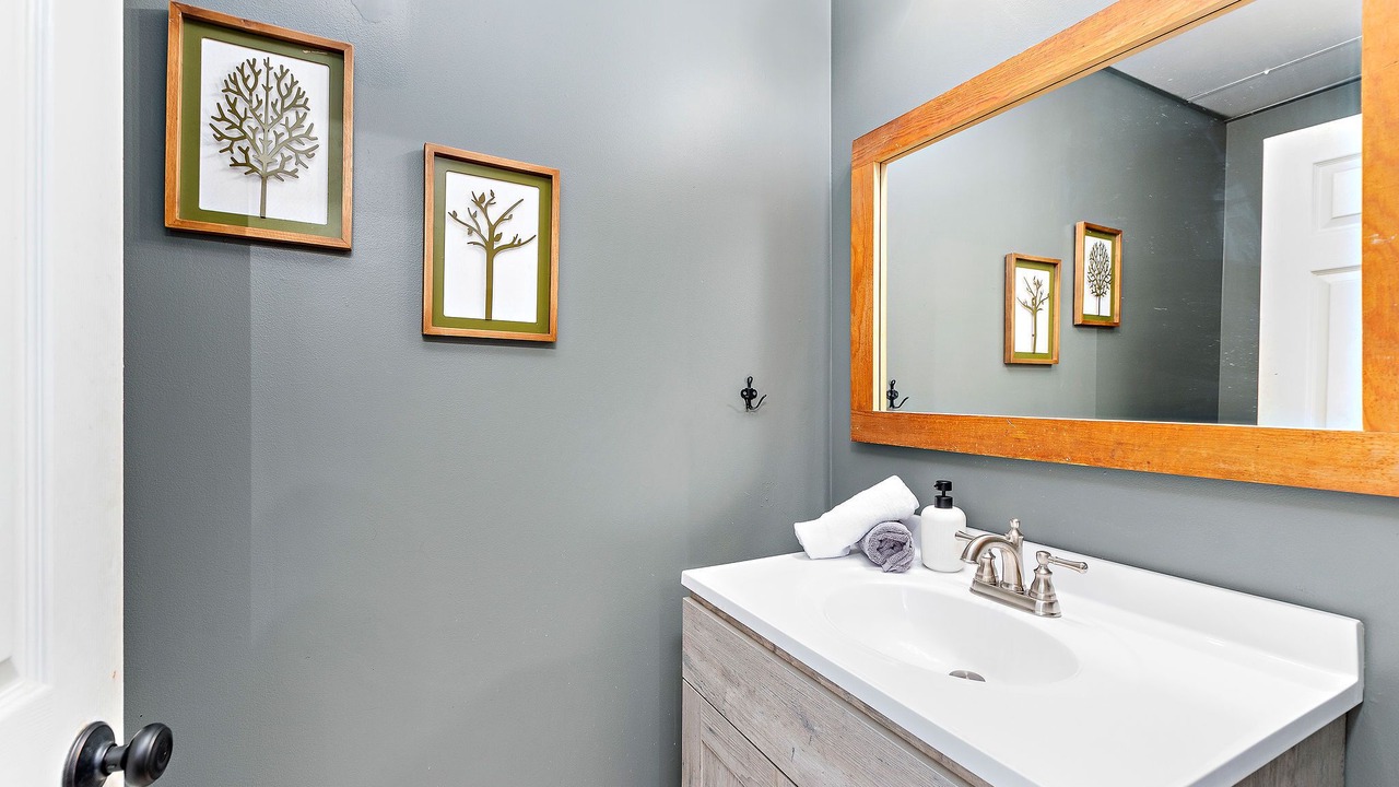 Photo of Bathroom in Columbus Park