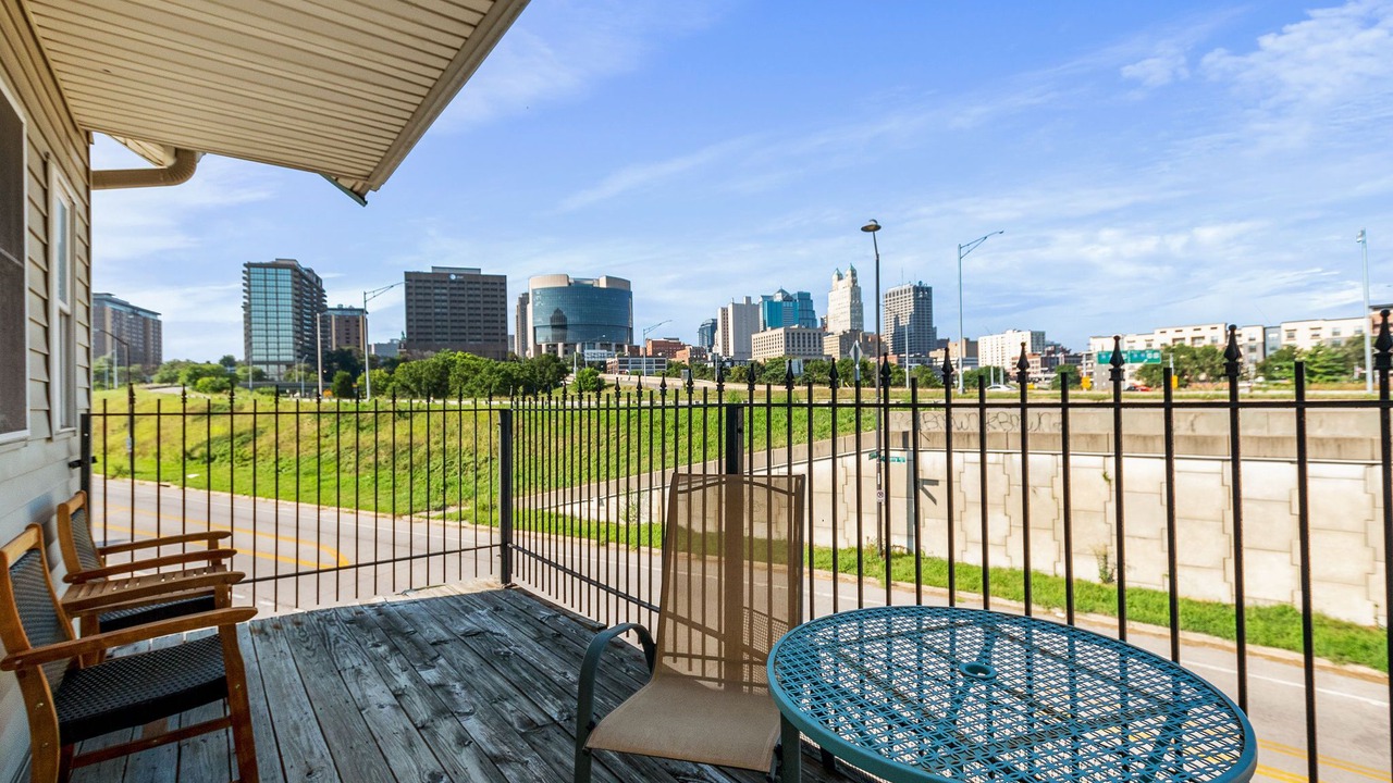 Photo of Patio Balcony in Columbus Park