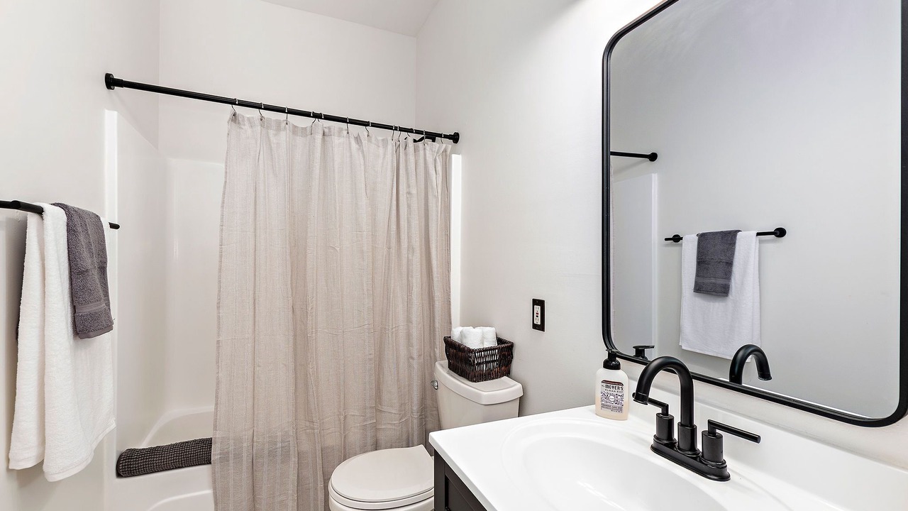Photo of Bathroom in Columbus Park