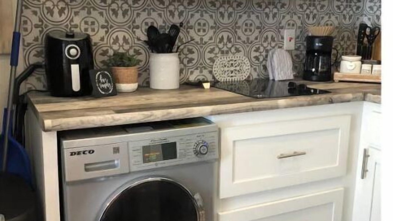 Photo of Kitchen in Canyon Lake