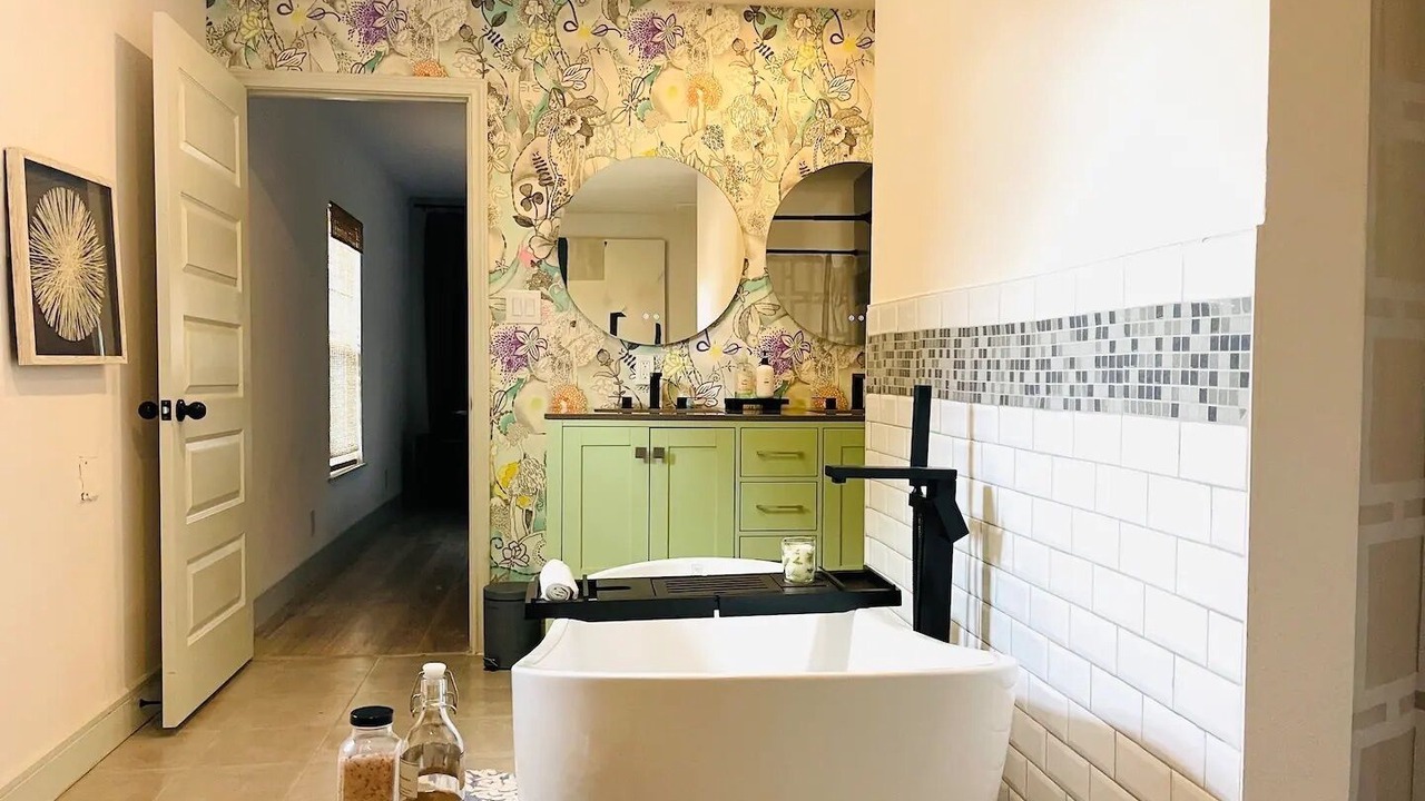 Photo of Bathroom in Oak Cliff