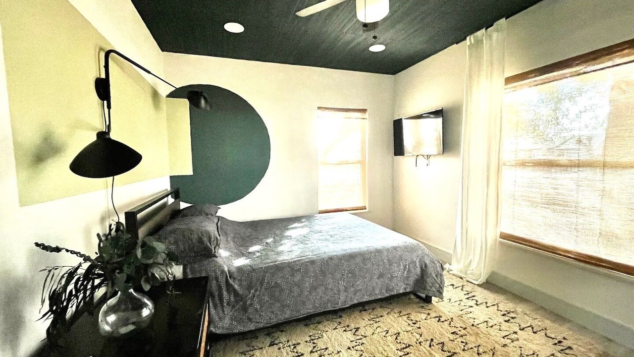 Photo of Bedroom in Oak Cliff