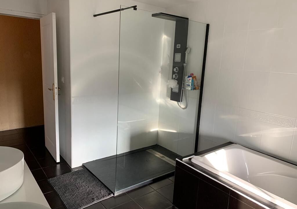 Photo of Bathroom in Bourg-sur-Gironde