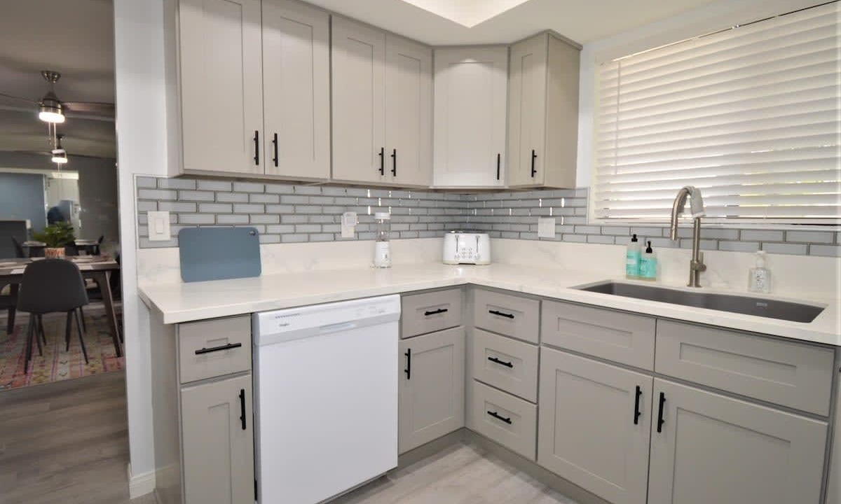 Photo of Kitchen in Canyon Corridor