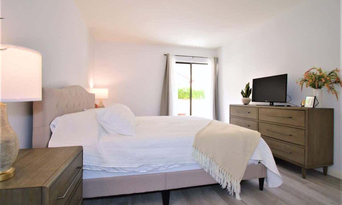 Photo of Bedroom in Canyon Corridor