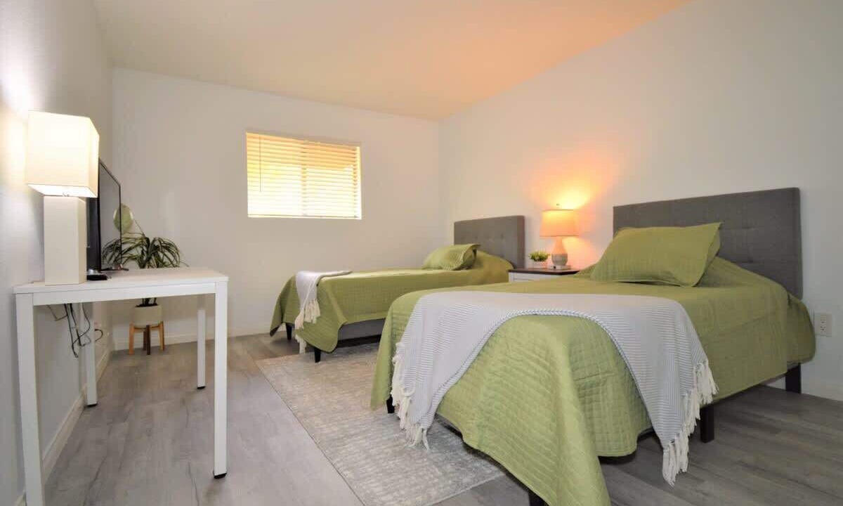 Photo of Bedroom in Canyon Corridor