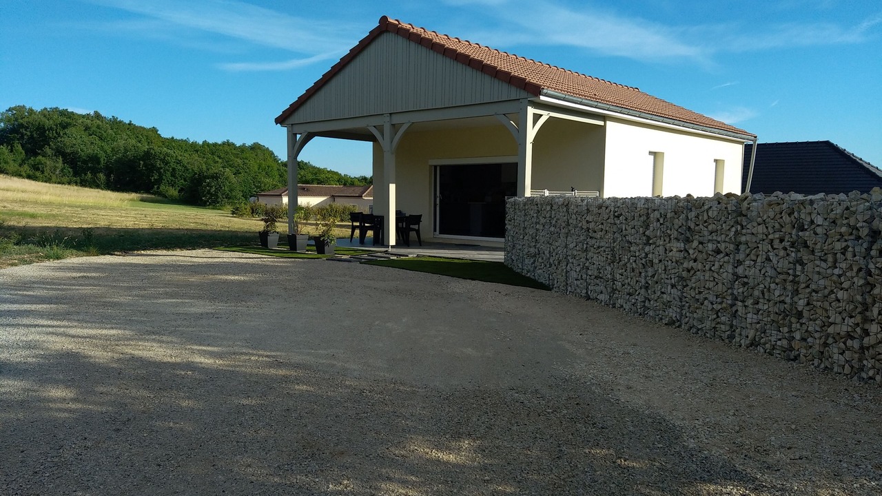 Photo of Outdoor in Martel