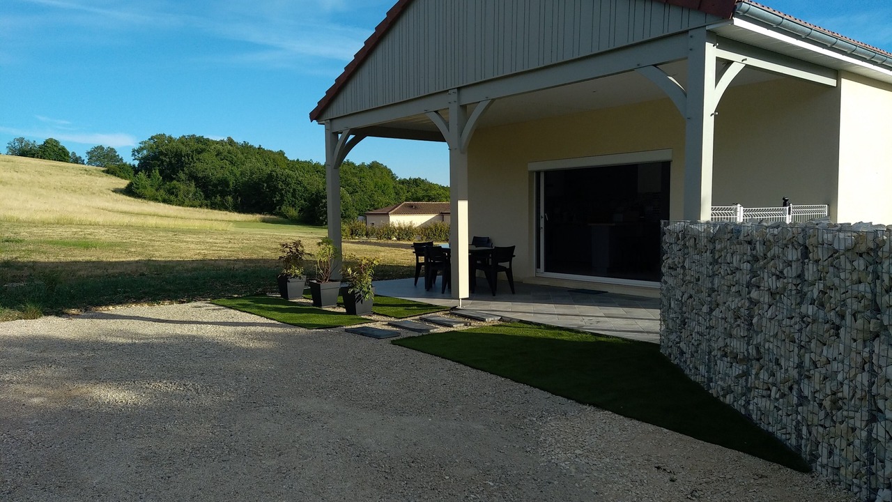 Photo of Outdoor in Martel