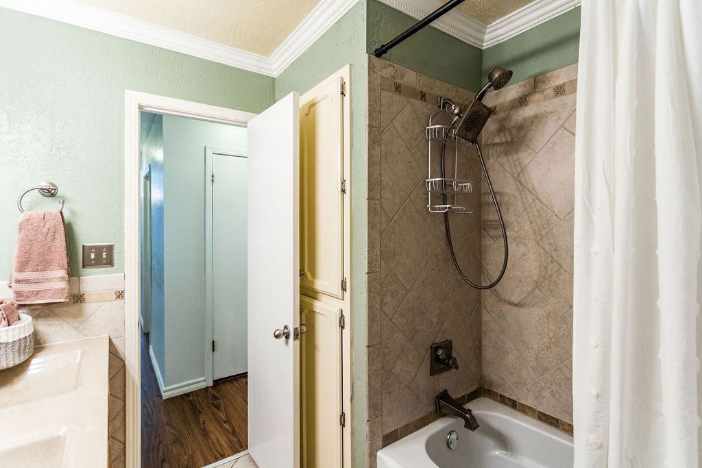 Photo of Bathroom in Norman