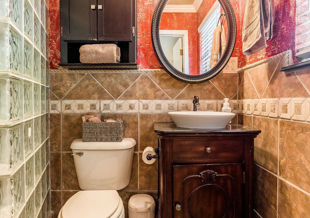 Photo of Bathroom in Norman