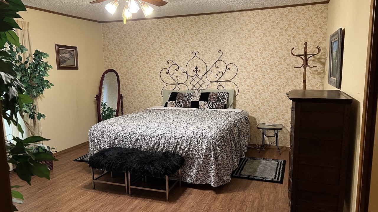 Photo of Bedroom in Caldwell