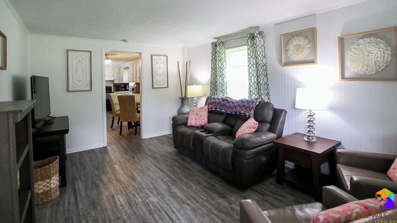 Photo of Livingroom in Pooler