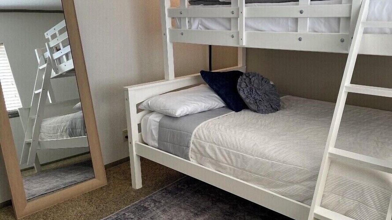 Photo of Others in Desert Aire